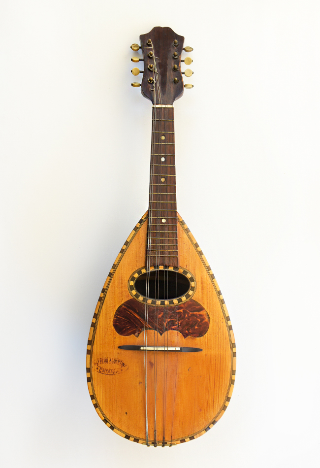 Μαντολίνο  απο Κατάνια Ιταλίας