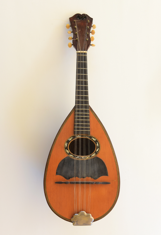 Μαντολίνο Σ 1