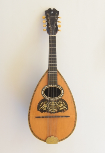 Μαντολίνο Σ